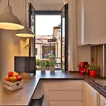 Fashion District - Top Floor Apartment